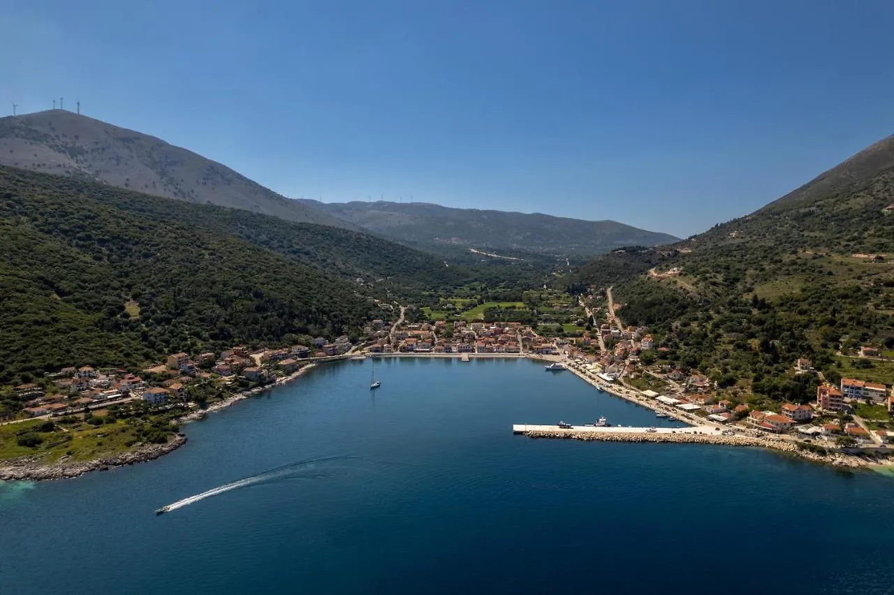 Spyros House, 3 Bedrooms-Sea View-In Agia Efimia Holiday home