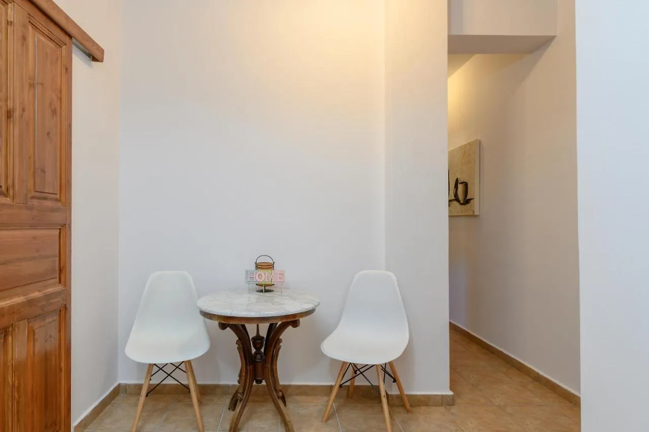 Spyros House, 3 Bedrooms-Sea View-In Agia Efimia Greece